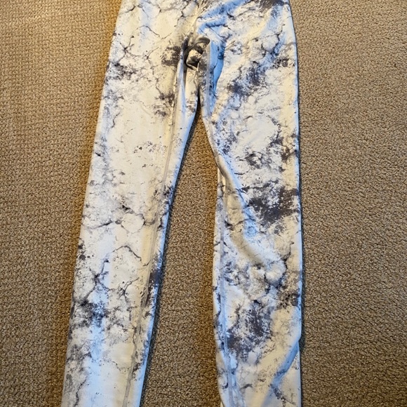 Black and white marble leggings - Picture 2 of 3